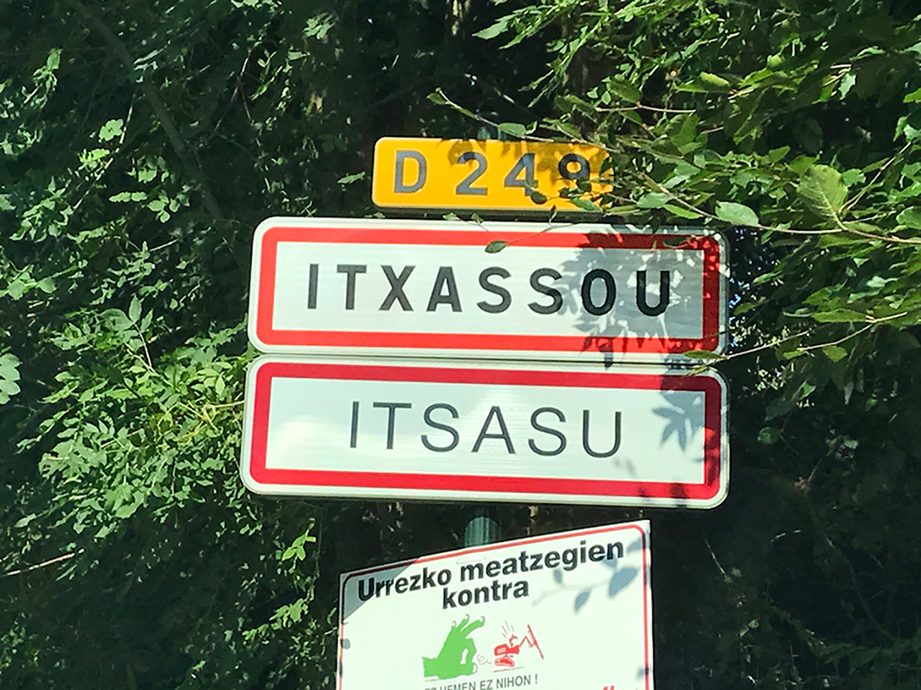 La délicieuse Sauce Basquaise d’ Itxassou (i-tcha-ssou)