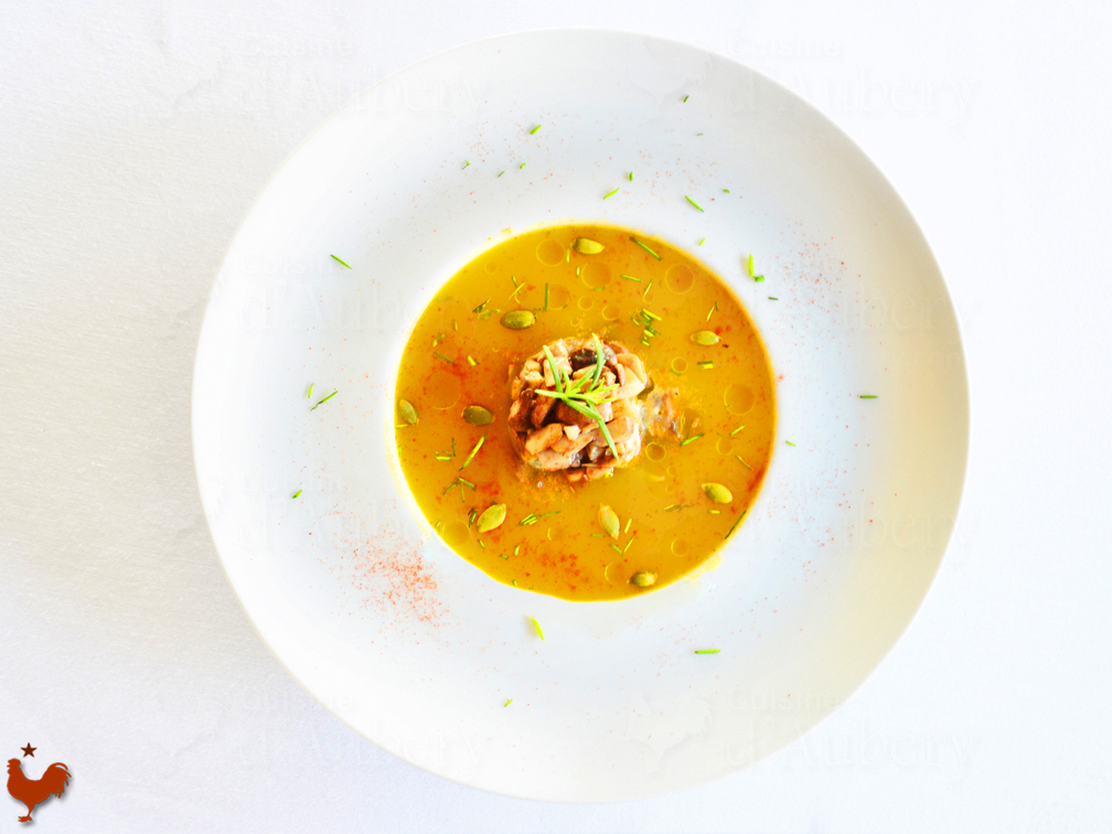 Velouté de Citrouilles aux épices, huile de truffe et herbes