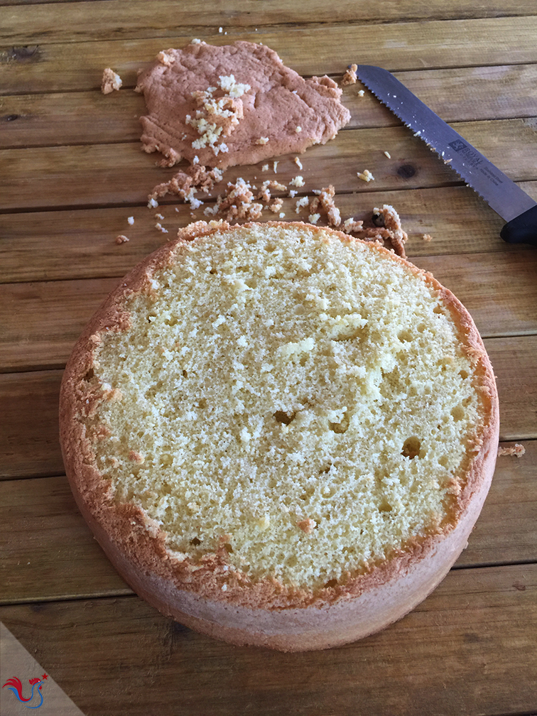 Comment couper une génoise ou un biscuit