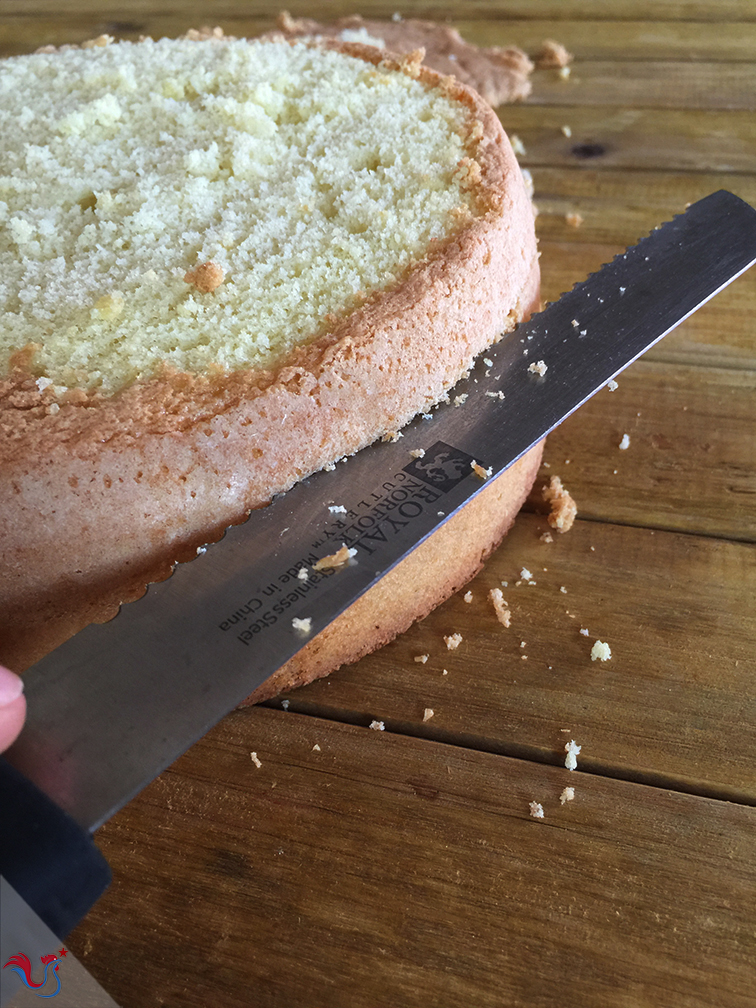 Comment couper une génoise ou un biscuit