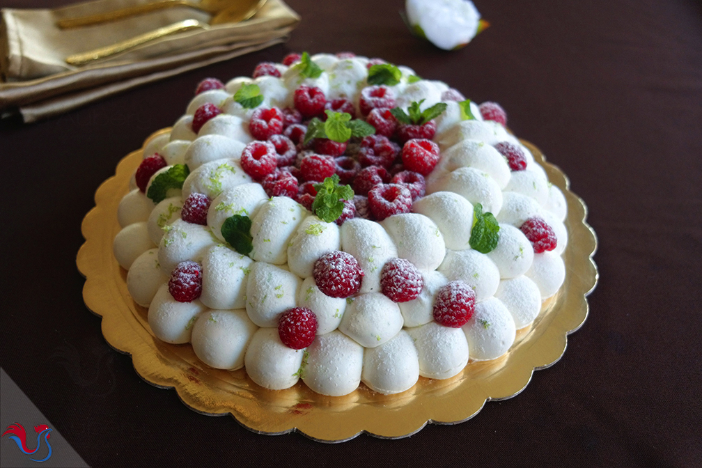 Berries Pavlova, Lime Cream and French Meringue