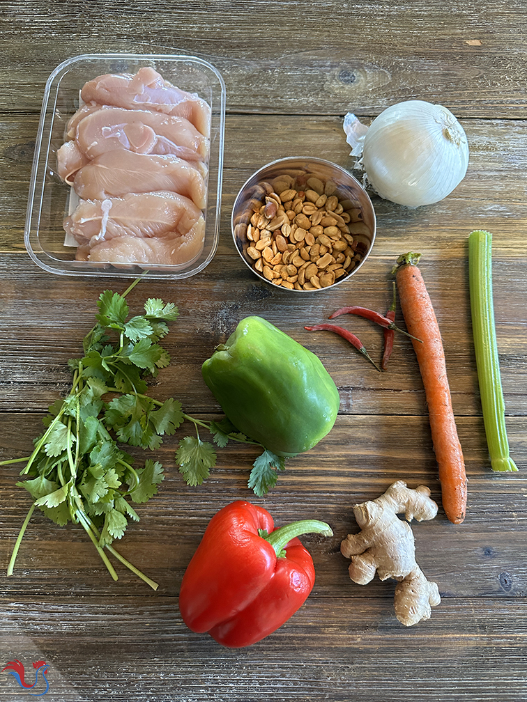Le Riz sauté au Poulet, cacahuètes et gingembre